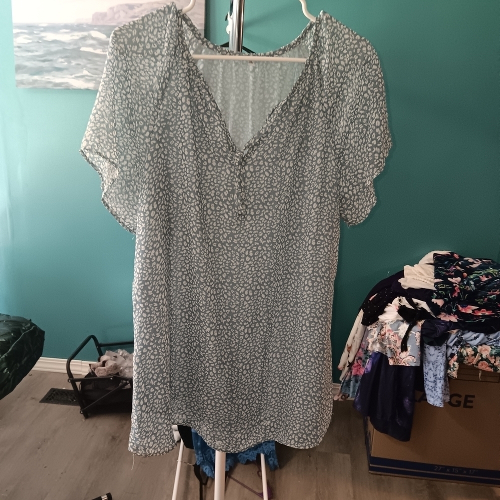 Women's Blue Patterned Top